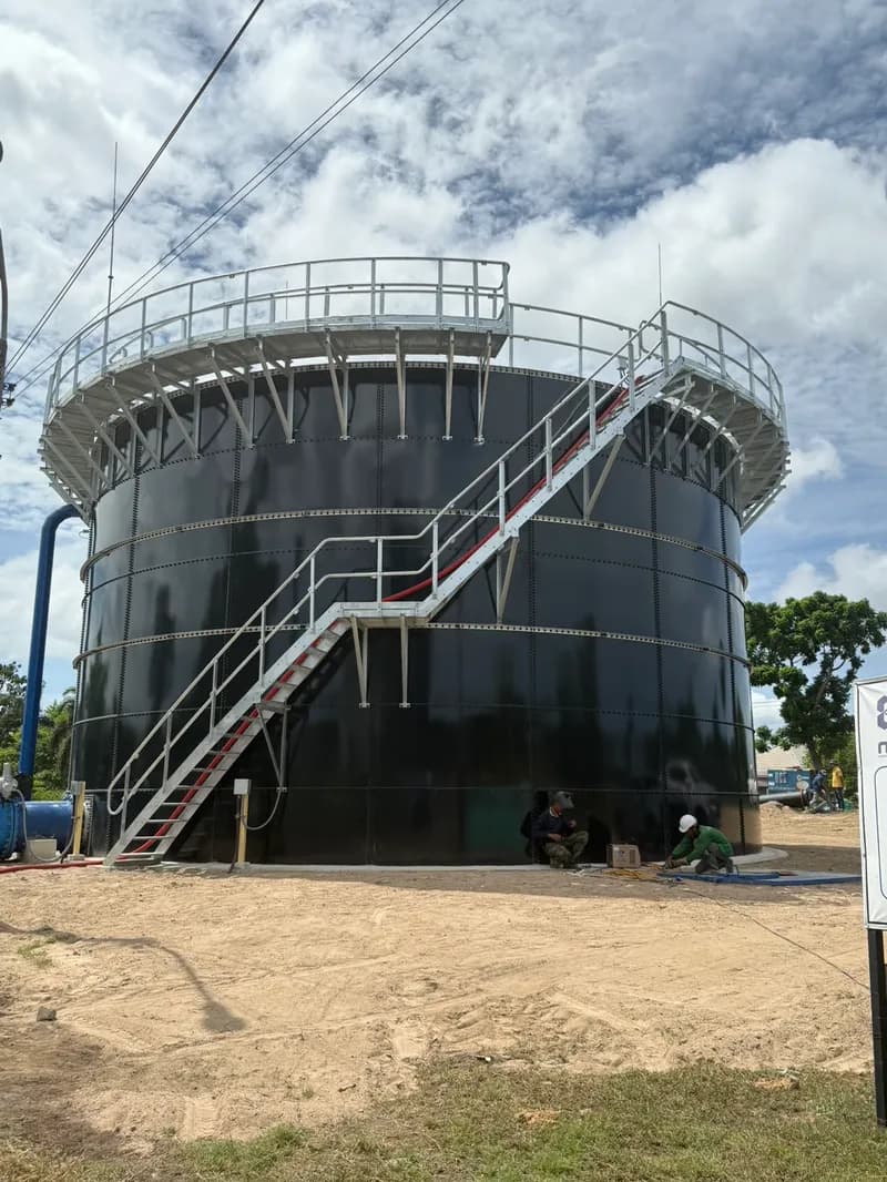 Water tank 12